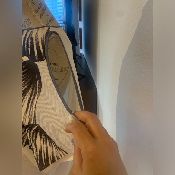 Zara blouse - Picture 2 of 5